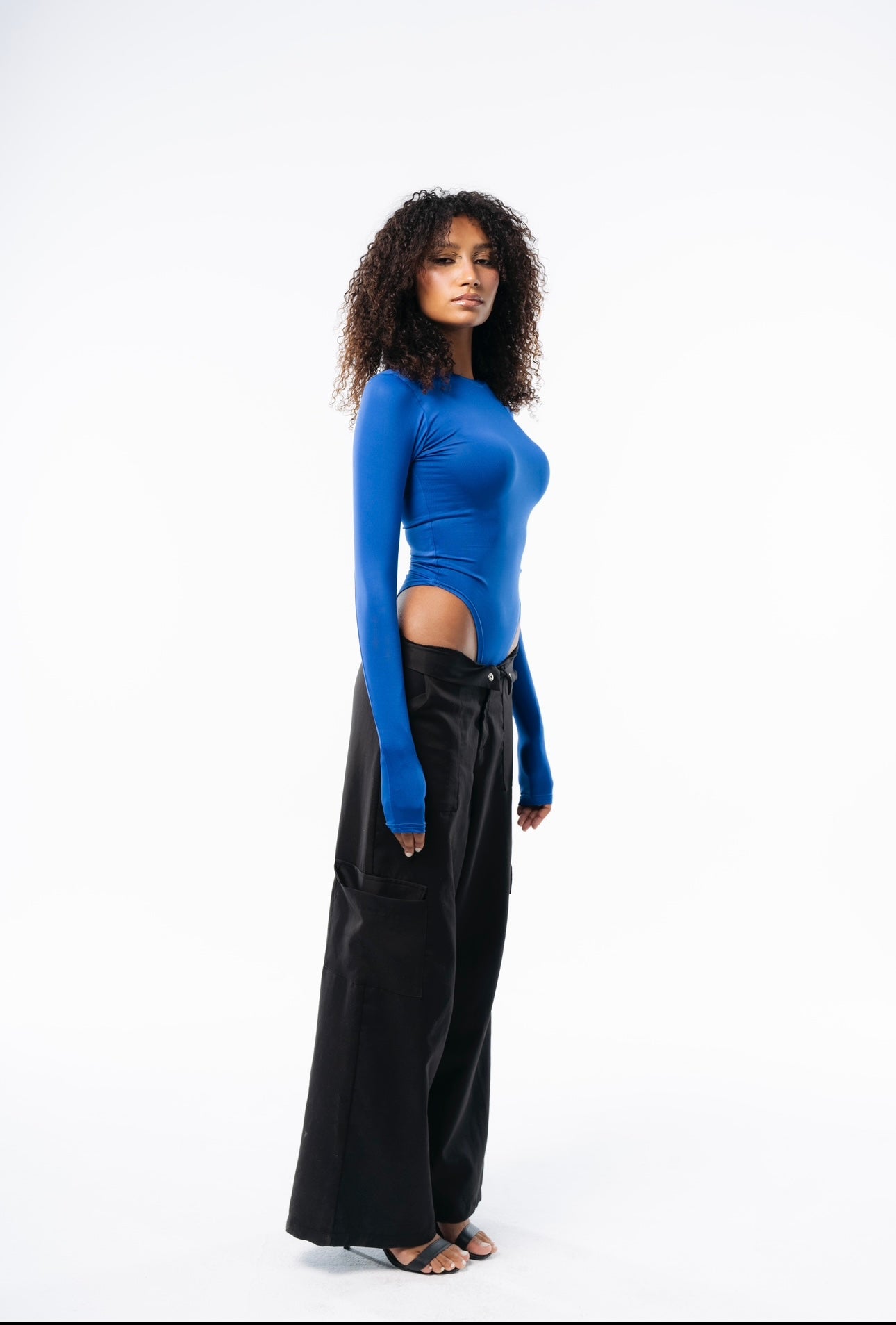 Long sleeves blue bodysuit