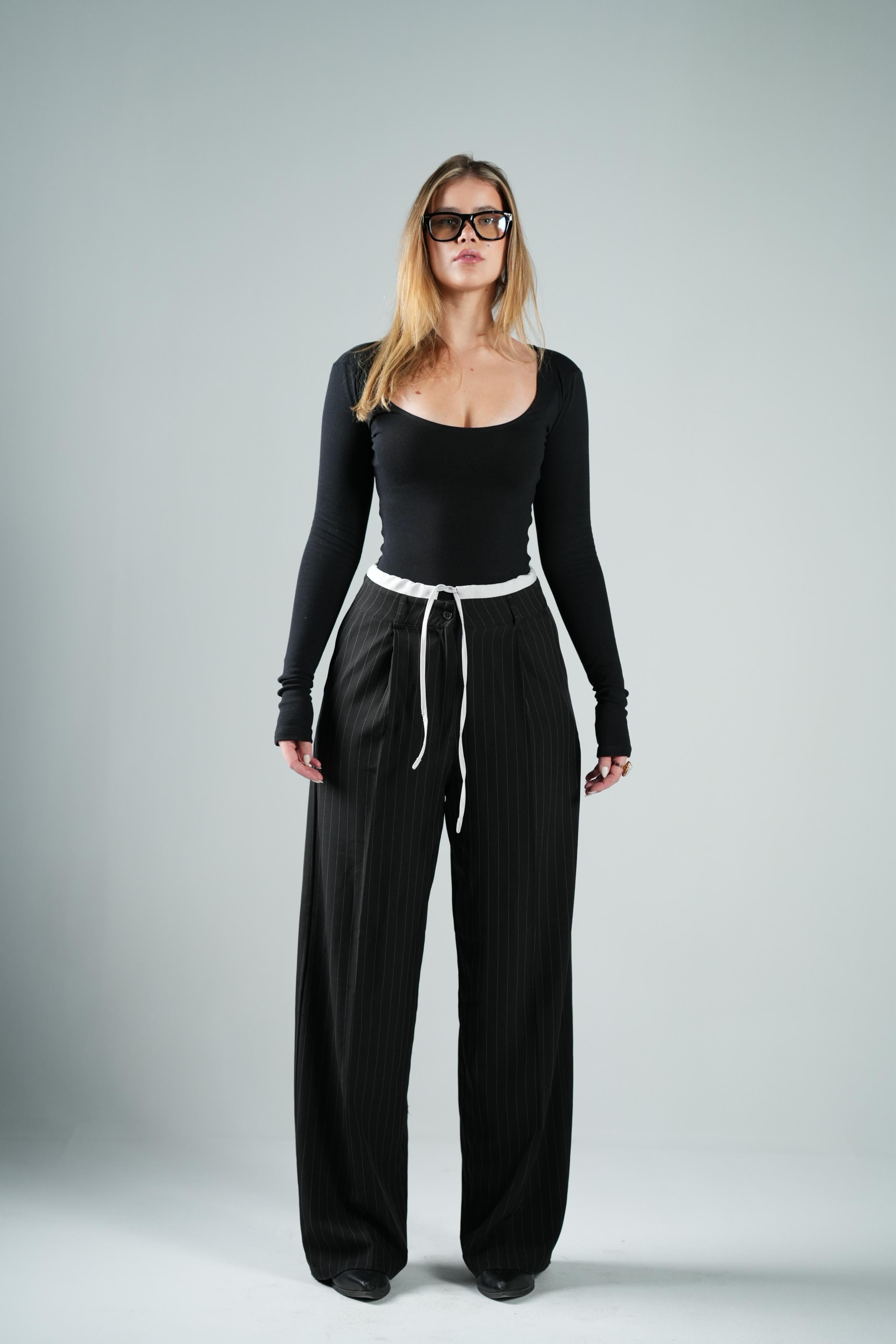 Black U-shaped Bodysuit – Theworkshopxx